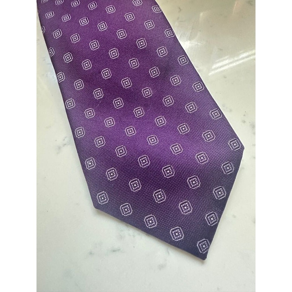 Michael Kors Mens Formal Tie Purple Geometric Pattern Elegant Design
